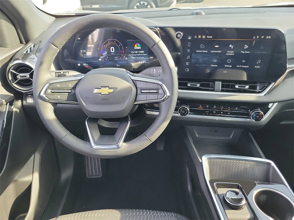 2026 Chevrolet Equinox LT photo 4