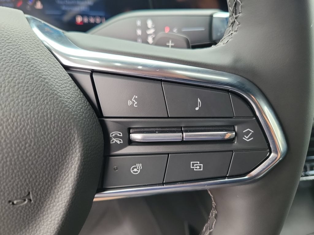 2026 Chevrolet Suburban Z71 - Photo 6