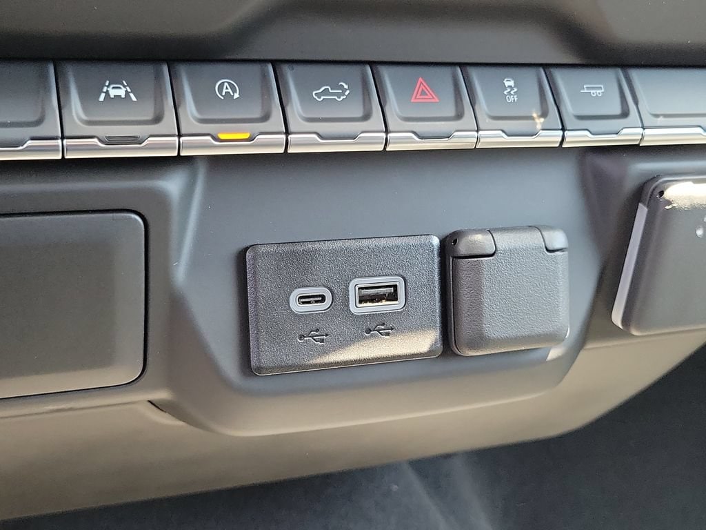 2026 Chevrolet Silverado 1500 Custom - Photo 8