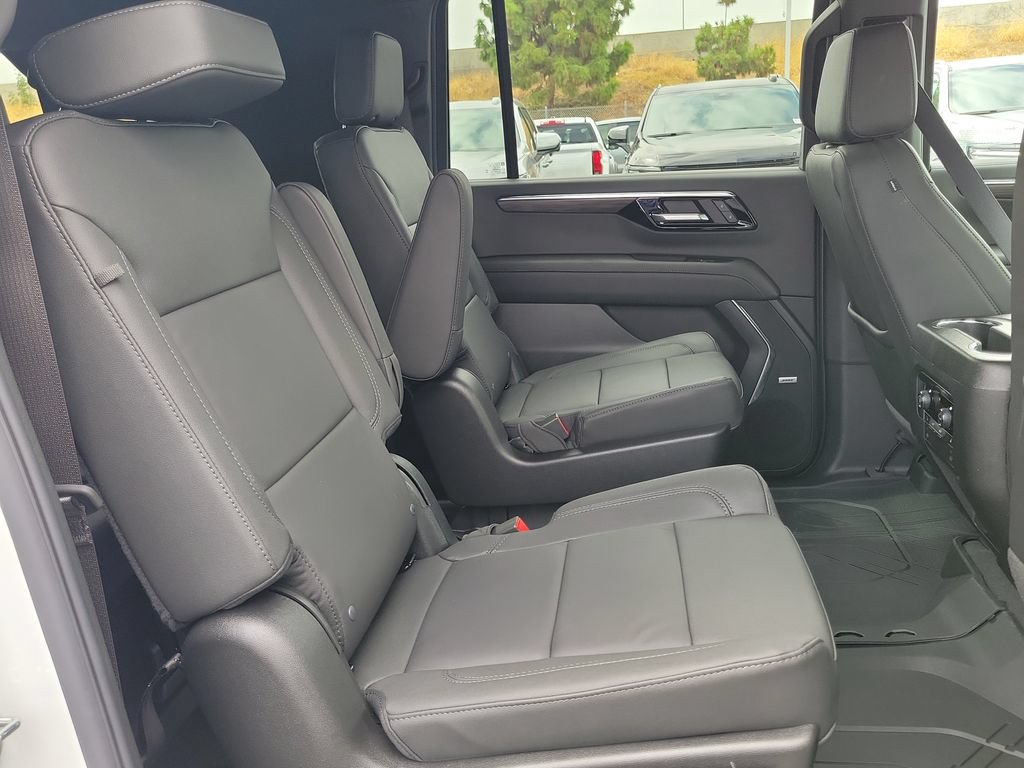2026 Chevrolet Suburban Z71 - Photo 20