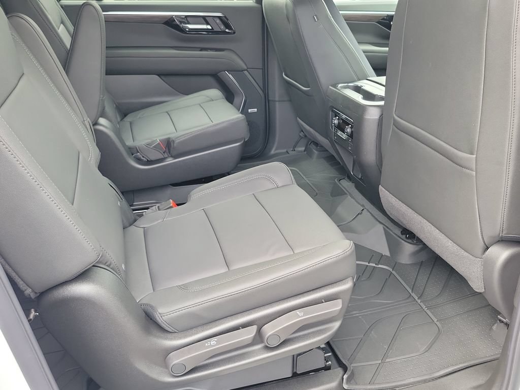 2026 Chevrolet Suburban Z71 - Photo 19