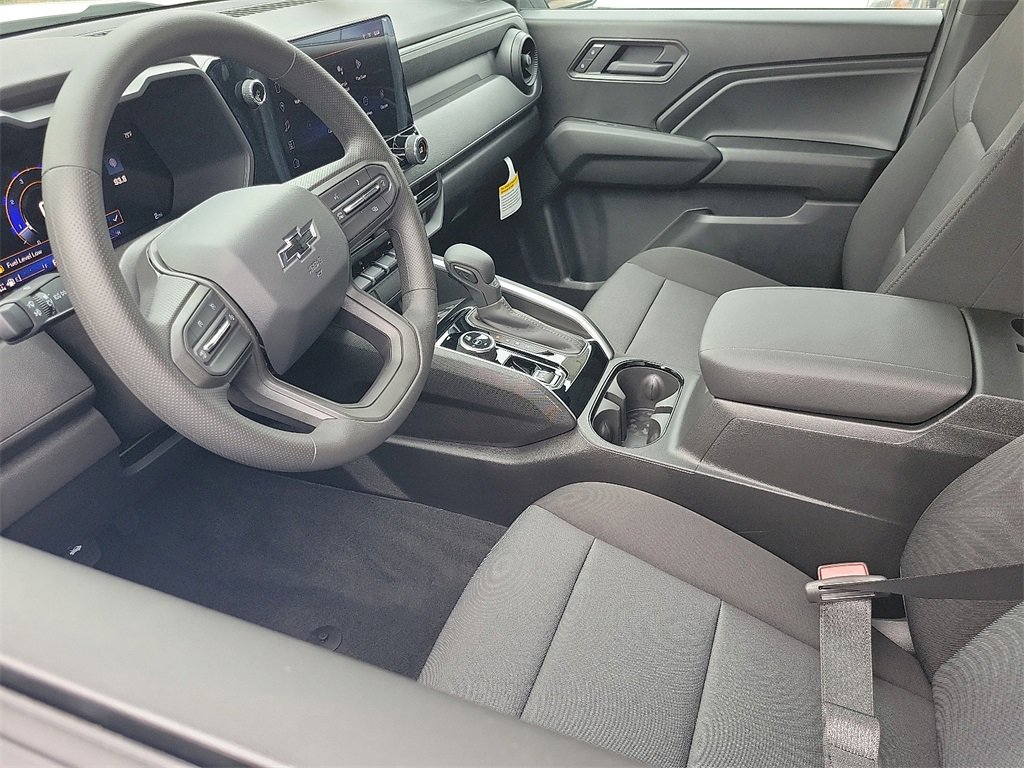 2026 Chevrolet Colorado Trail Boss photo 3