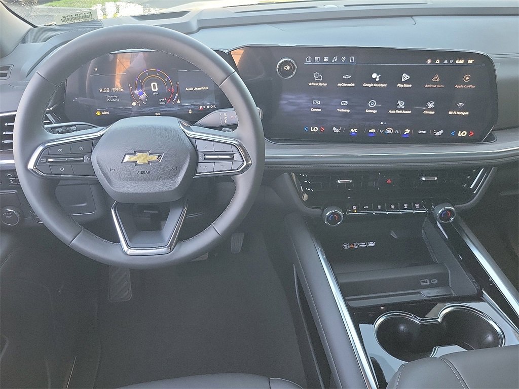 2026 Chevrolet Suburban LT photo 4