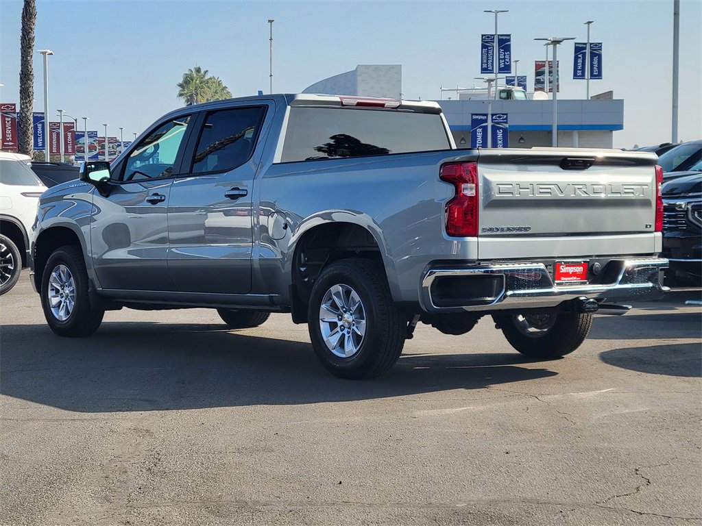 2026 Chevrolet Silverado 1500 LT photo 2