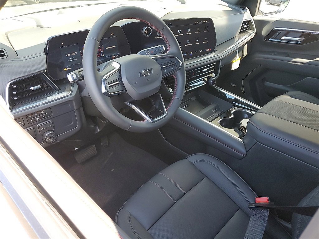 2026 Chevrolet Suburban RST photo 3