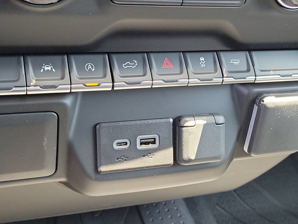 2026 Chevrolet Silverado 1500 Custom - Photo 8