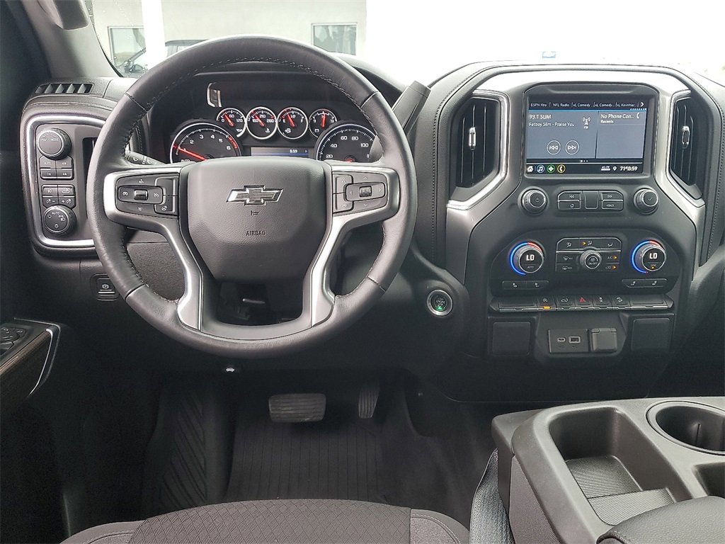 2022 Chevrolet Silverado 1500 RST photo 4
