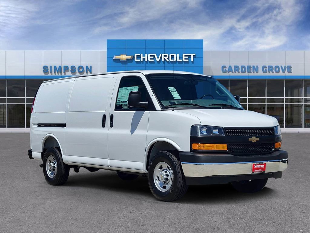 2026 Chevrolet Express 2500 Work Van HD's photo