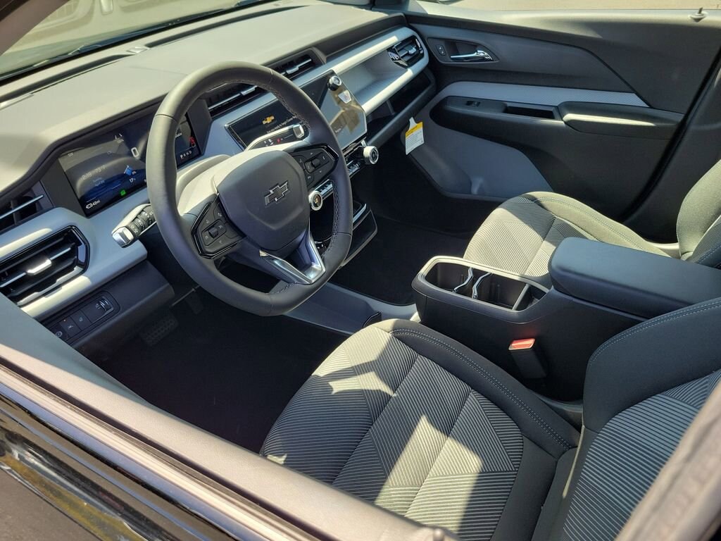 New 2027 Chevrolet Bolt LT SUV