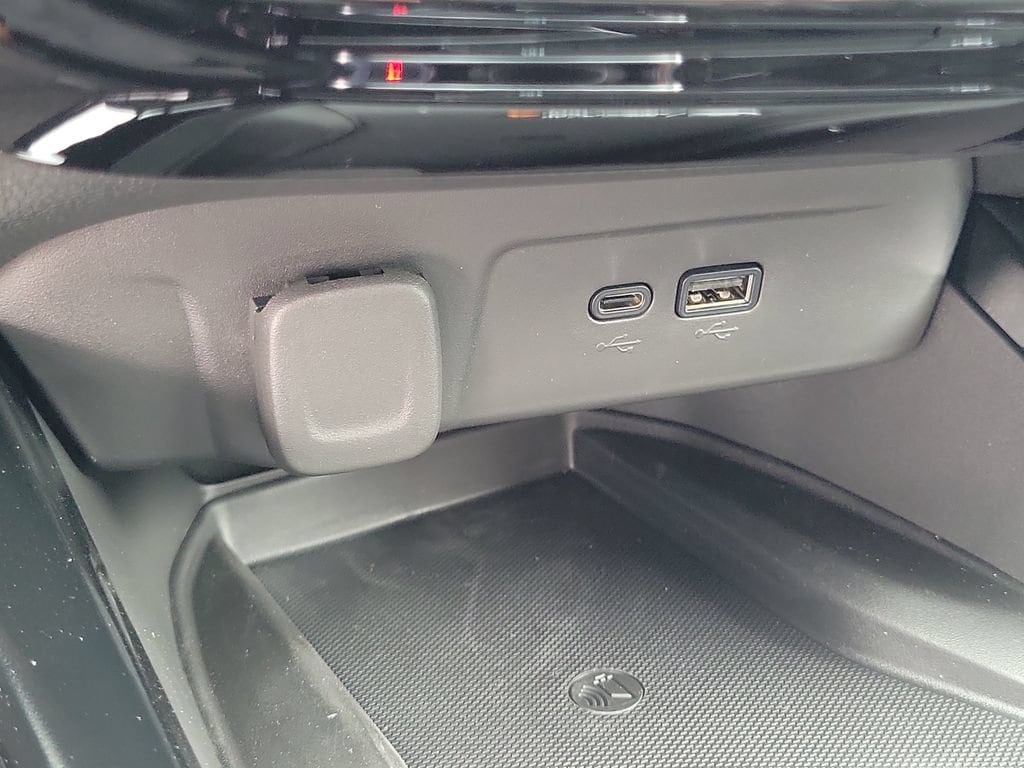 2026 Chevrolet Trax LT - Photo 10
