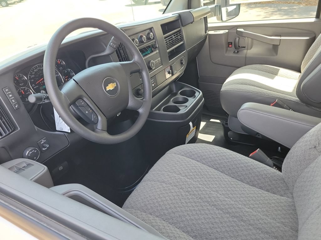 New 2026 Chevrolet Express Cutaway 3500 1WT Cutaway Van