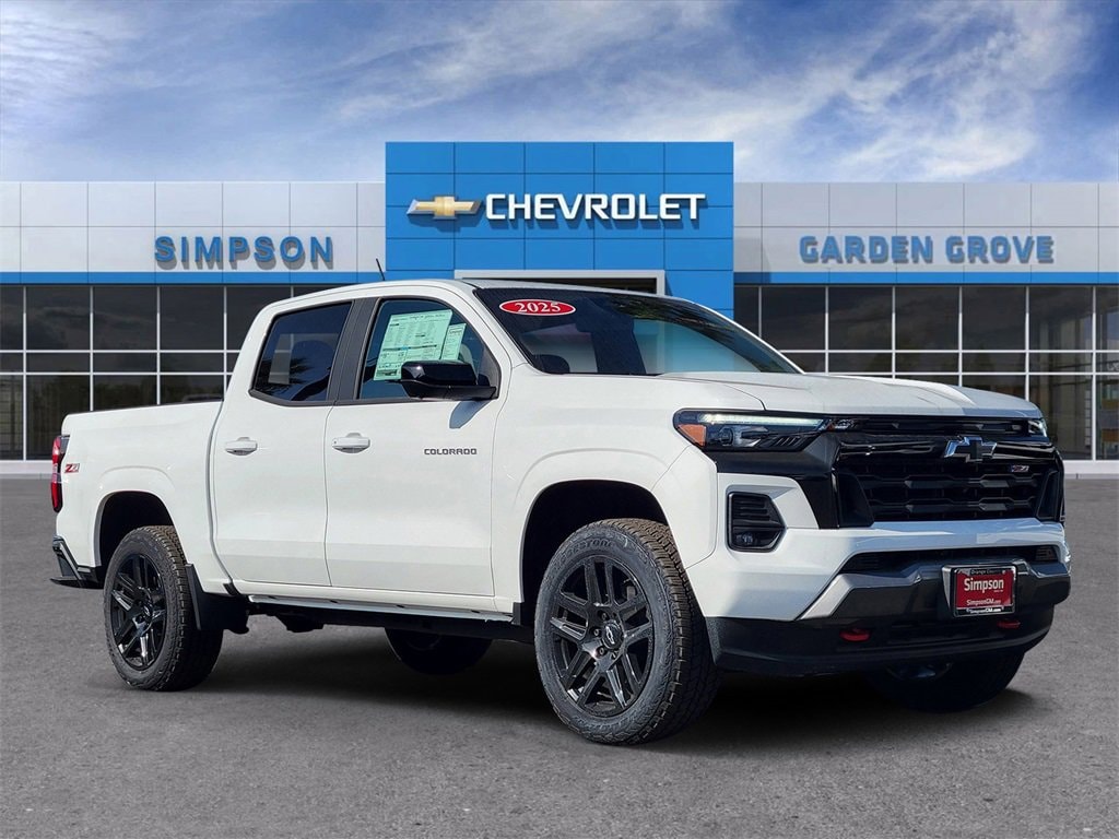 New 2025 Chevrolet Colorado Z71 Truck