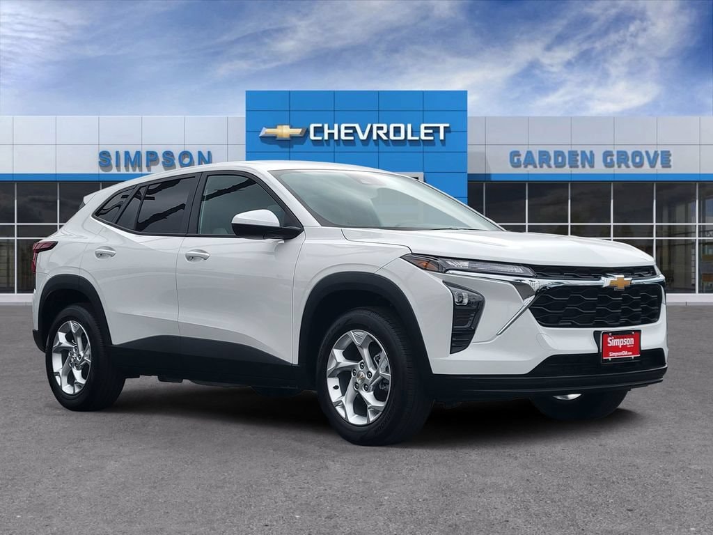 New 2026 Chevrolet Trax LS SUV