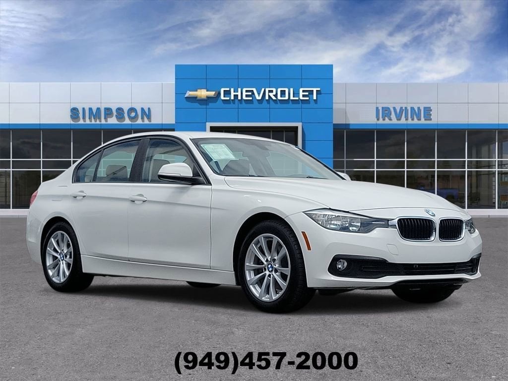 2016 BMW 3 Series 320i Sedan's photo
