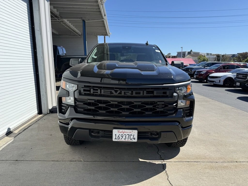 Used 2025 Chevrolet Silverado 1500 Custom Trail Boss Truck Crew Cab