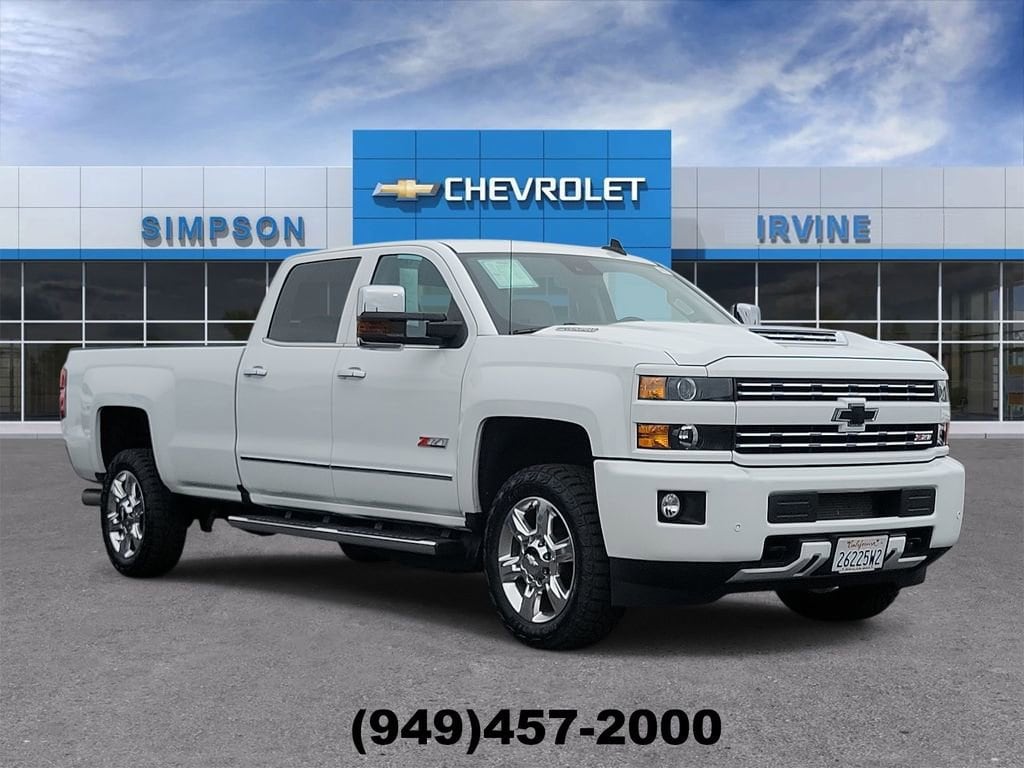 2019 Chevrolet Silverado HD LTZ 4WD Crew Cab Standard Box's photo