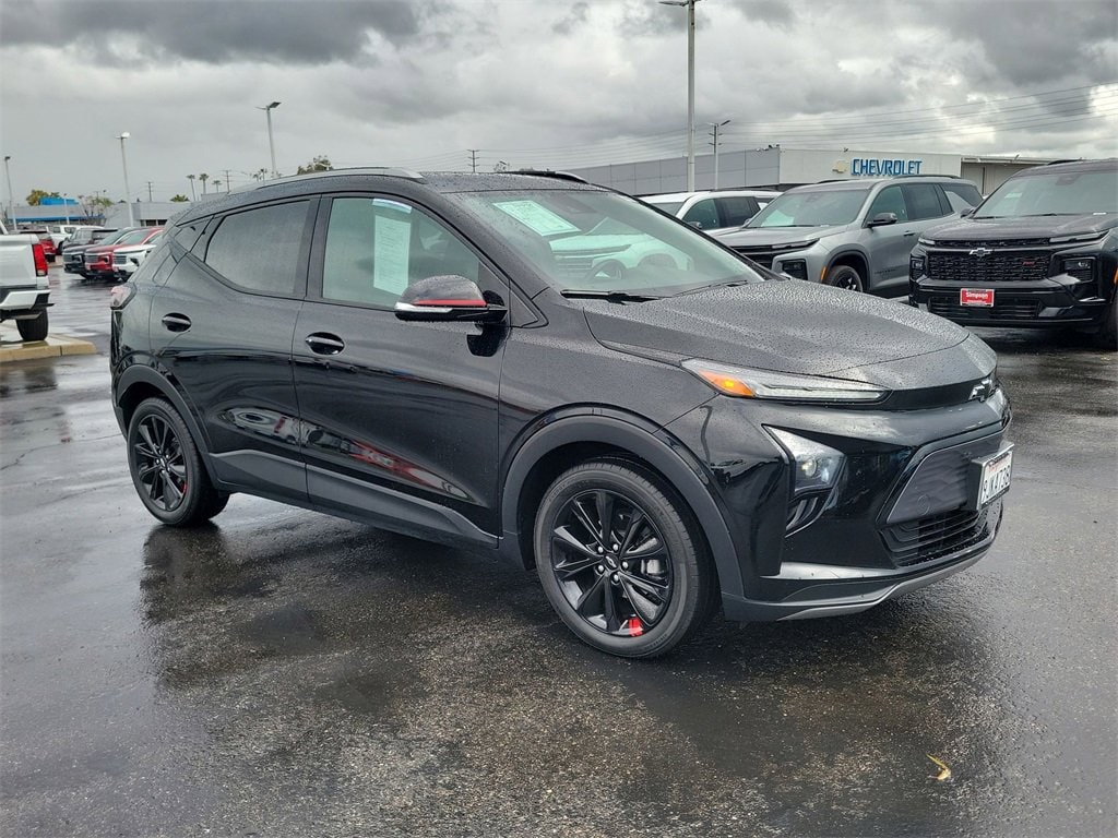 Used 2023 Chevrolet Bolt EUV LT with VIN 1G1FY6S07P4188028 for sale in Irvine, CA