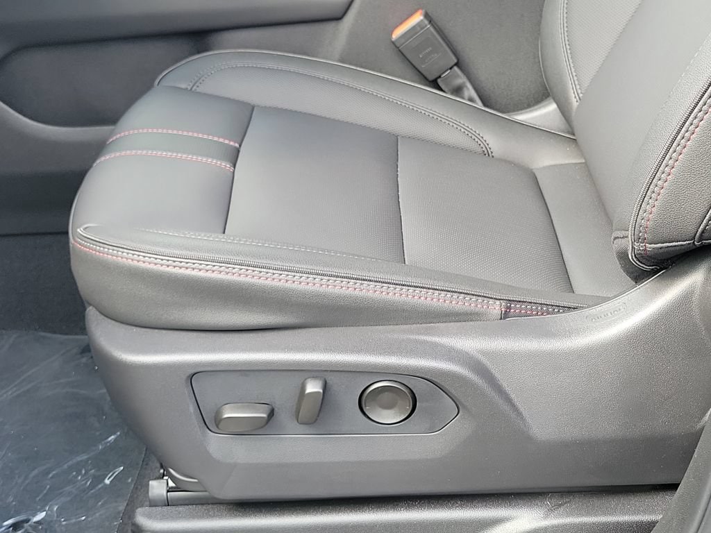 2026 Chevrolet Suburban RST - Photo 16