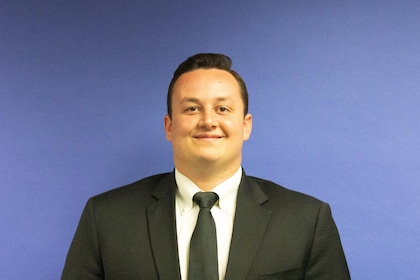 Staff member Mark Maker from ID_2bc4cf379212
