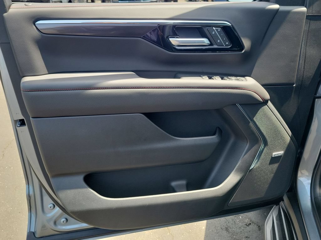2026 Chevrolet Suburban RST - Photo 23