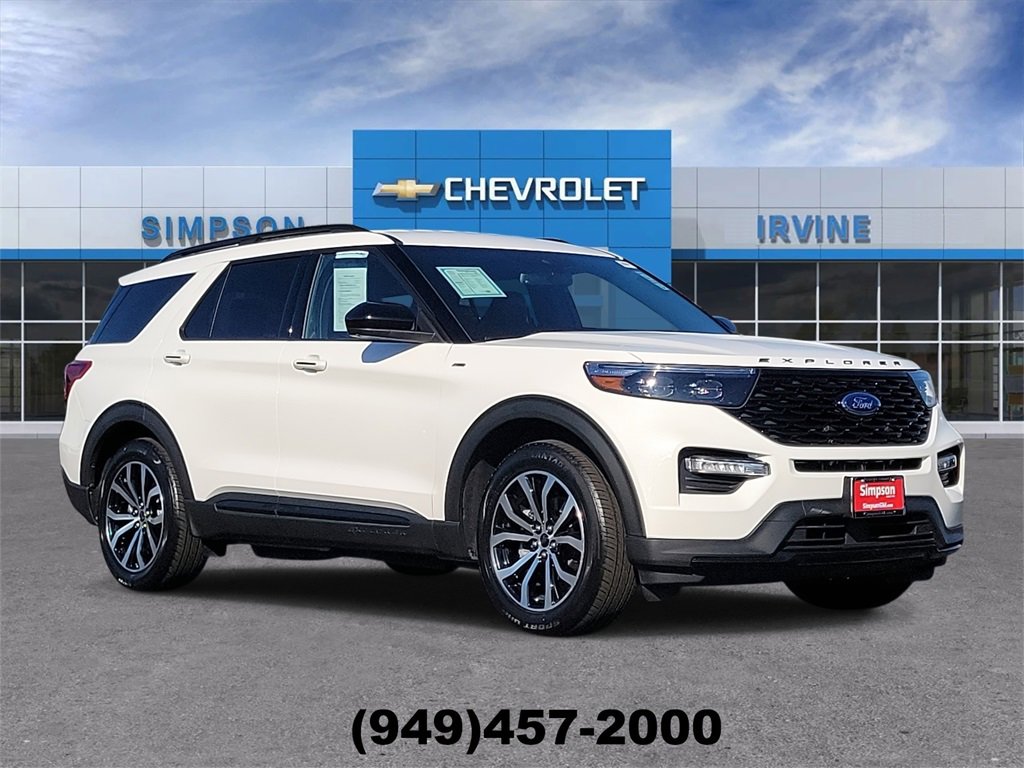 2022 Ford Explorer ST-LINE's photo