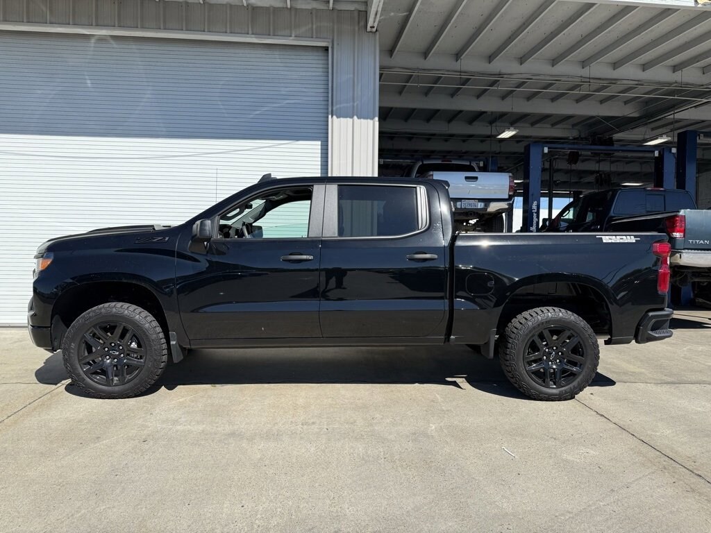 Used 2025 Chevrolet Silverado 1500 Custom Trail Boss Truck Crew Cab