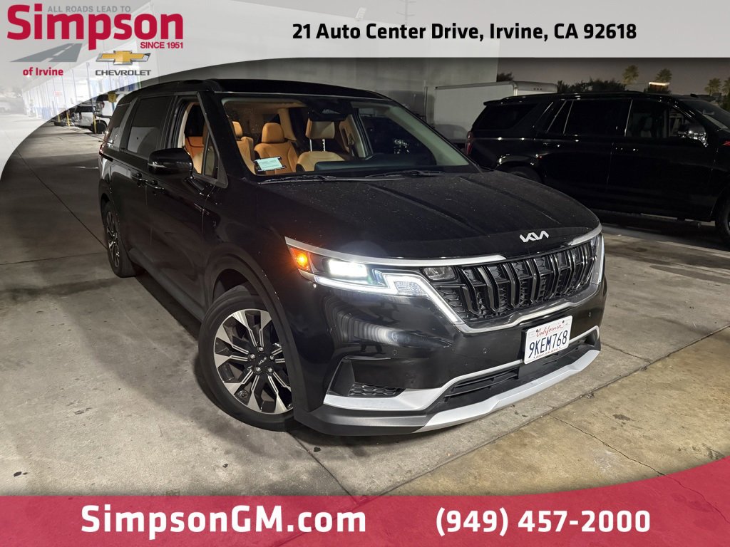 2024 Kia Carnival EX's photo