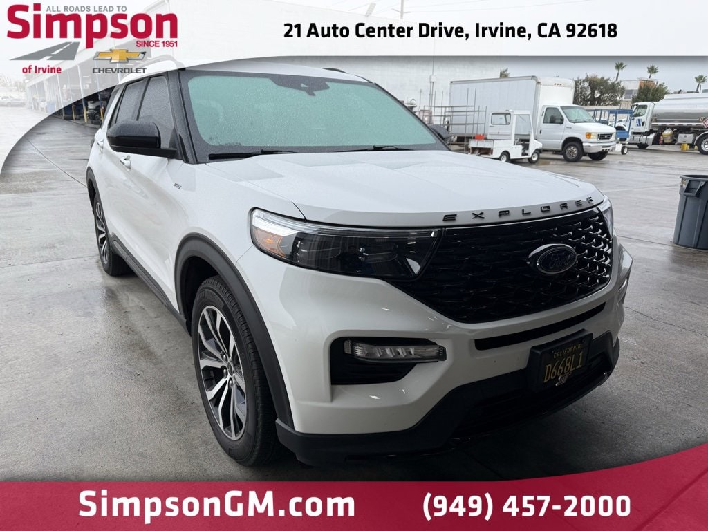 2022 Ford Explorer ST-LINE's photo