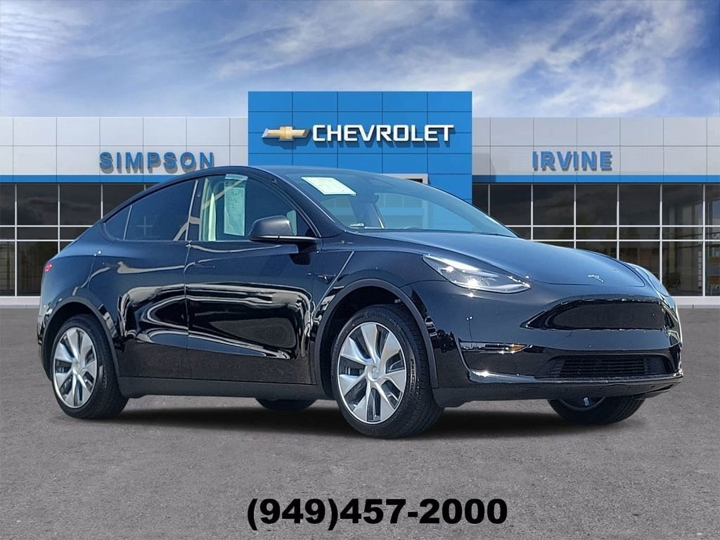 2024 Tesla Model Y Long Range Rear Wheel Drive's photo