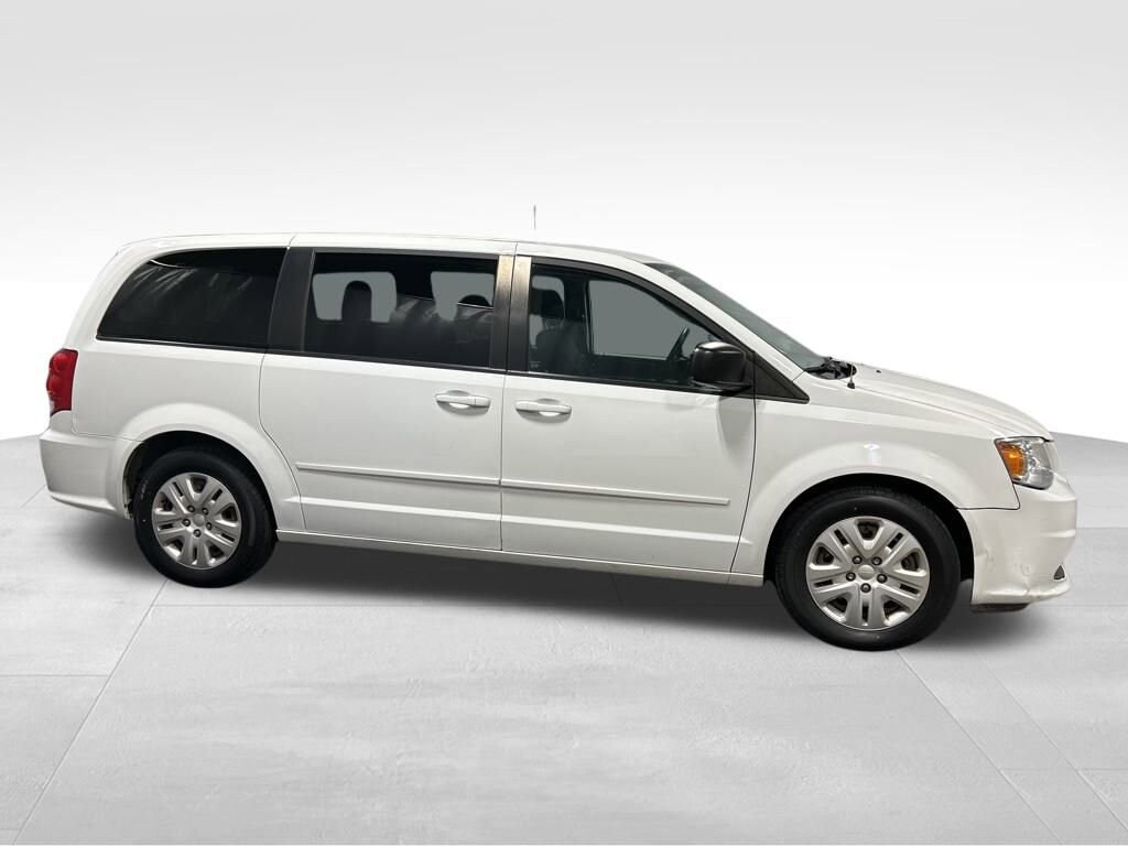 Used 2016 Dodge Grand Caravan SE
