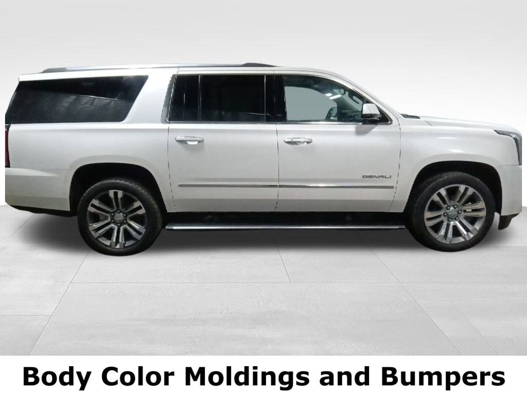 Used 2018 GMC Yukon XL Denali with VIN 1GKS2HKJ8JR123182 for sale in Warren, OH