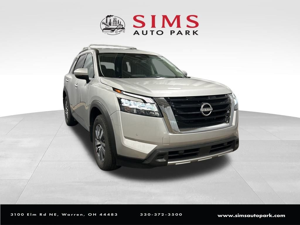 Used 2024 Nissan Pathfinder SL