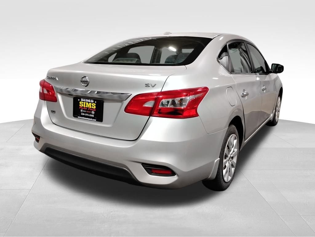 Used 2017 Nissan Sentra SV with VIN 3N1AB7AP2HY407146 for sale in Warren, OH