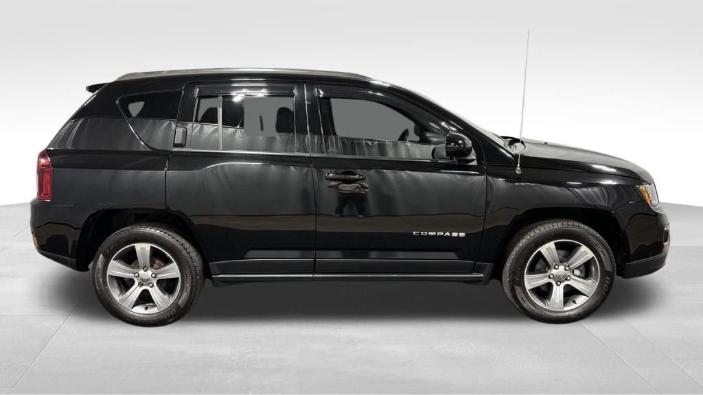 Used 2017 Jeep Compass High Altitude with VIN 1C4NJCEB7HD185666 for sale in Warren, OH