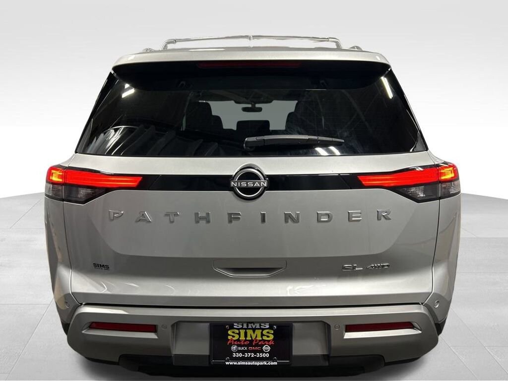 Used 2024 Nissan Pathfinder SL