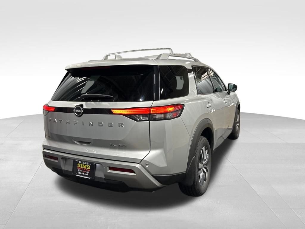 Used 2024 Nissan Pathfinder SL