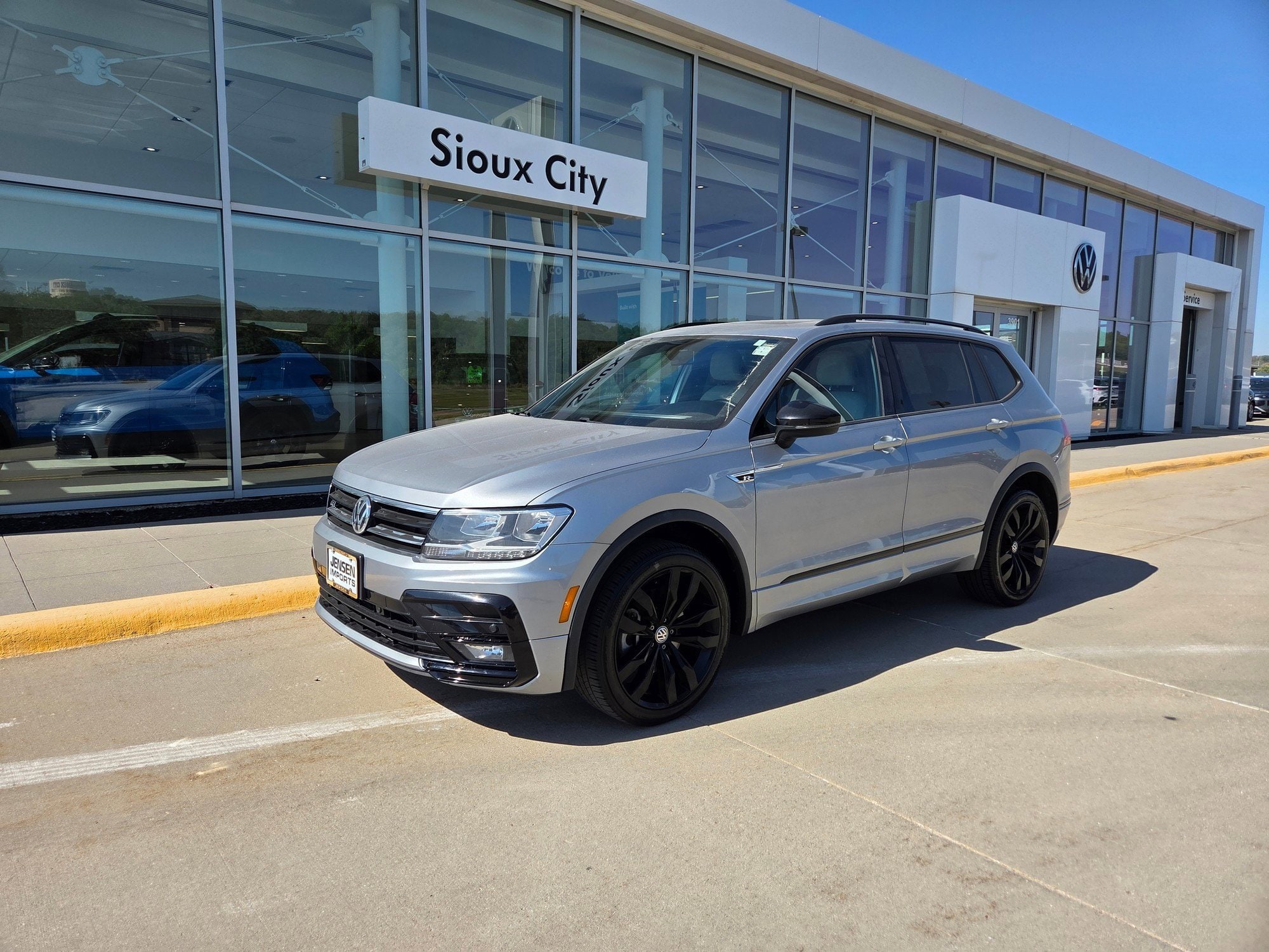 2021 Volkswagen Tiguan SE R-LINE BLACK