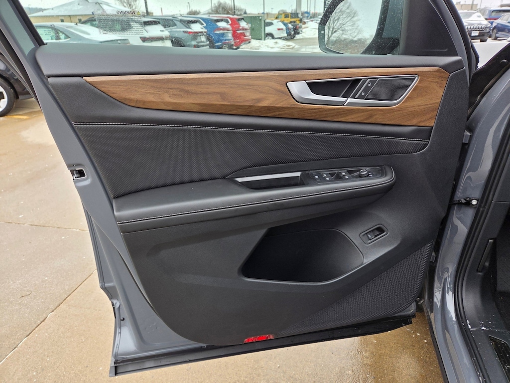 New 2026 Volkswagen Atlas 2.0T SE w/Technology SUV