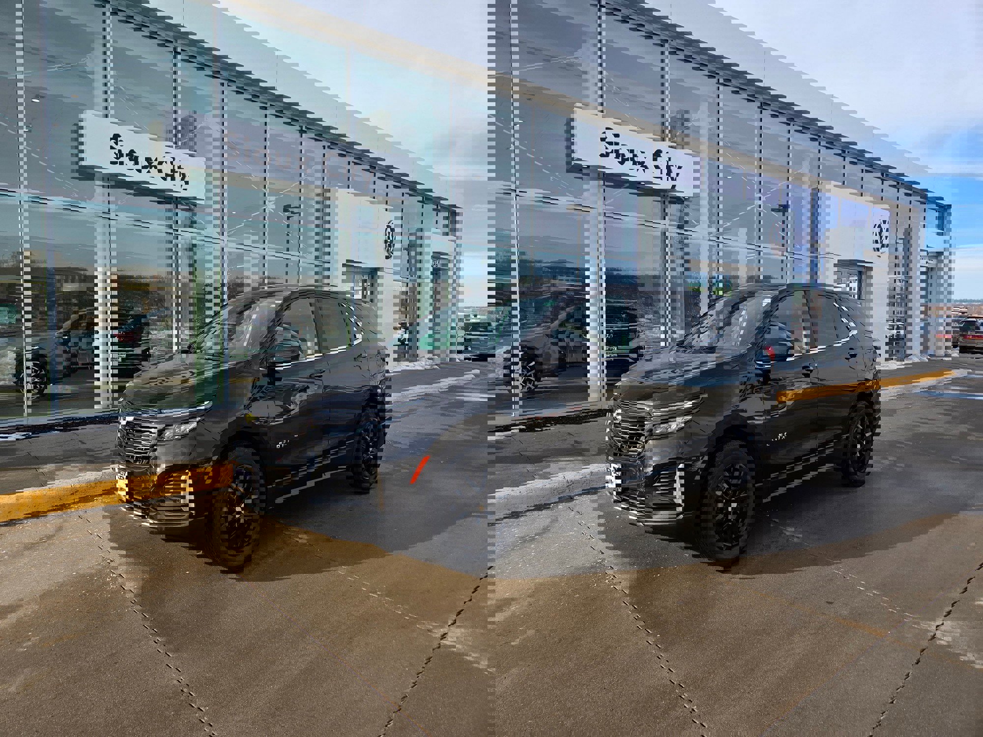 2023 Chevrolet Equinox LT's photo