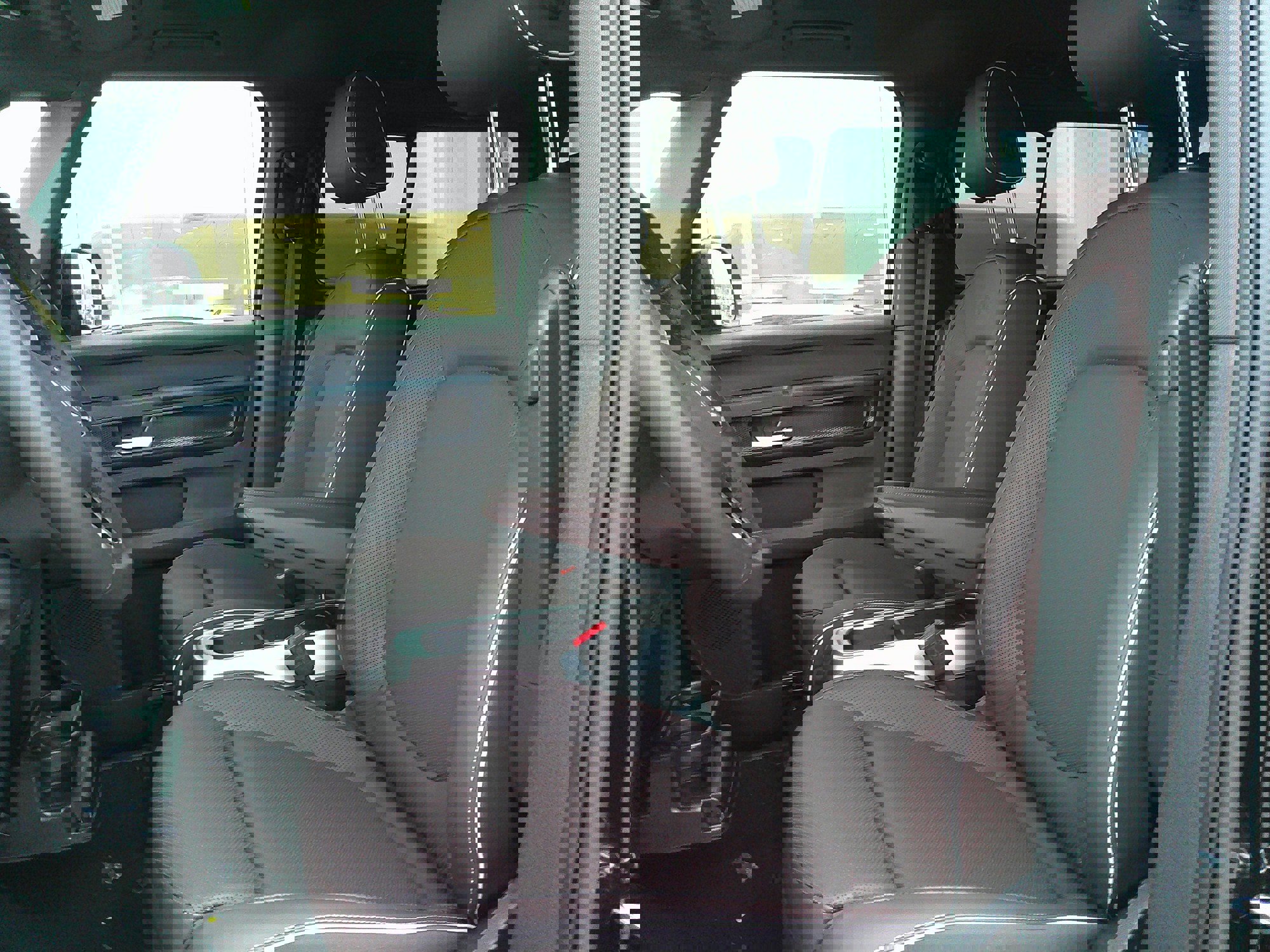 2025 Volkswagen ID. Buzz Pro S photo 3