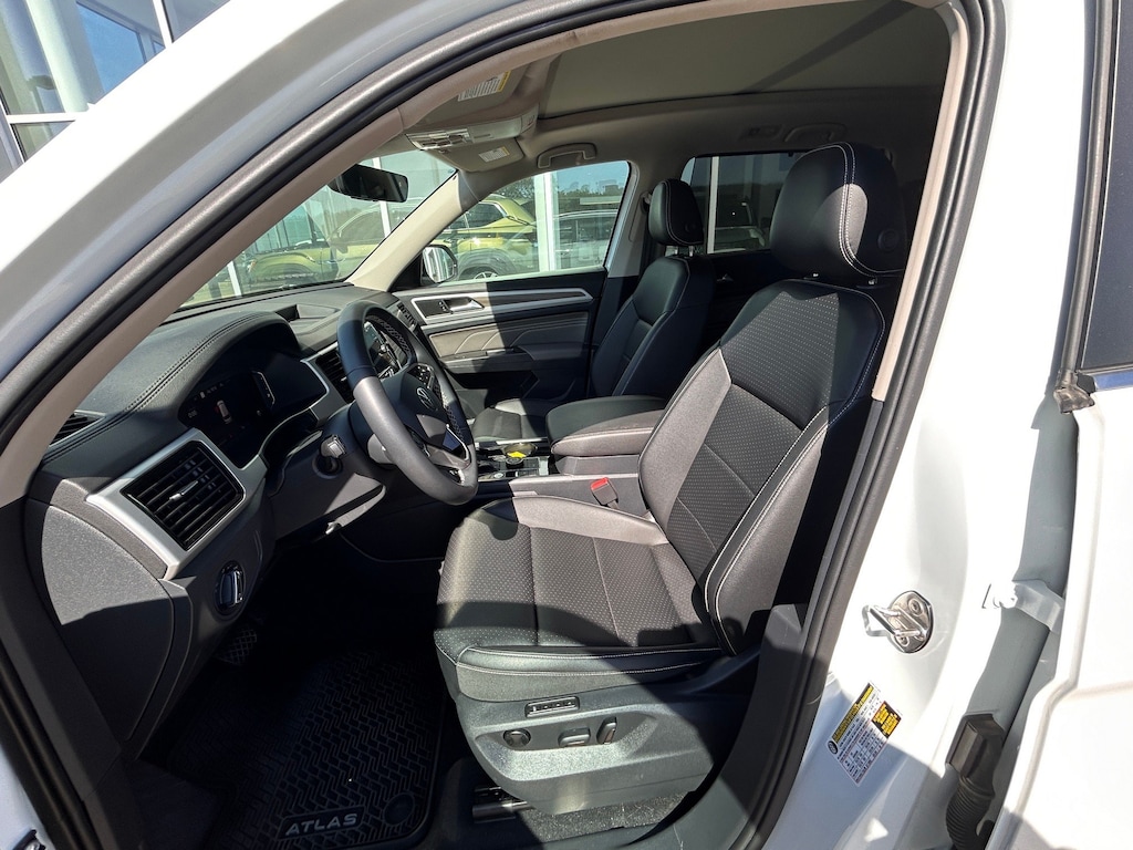 Used 2023 Volkswagen Atlas 3.6L V6 SEL SUV