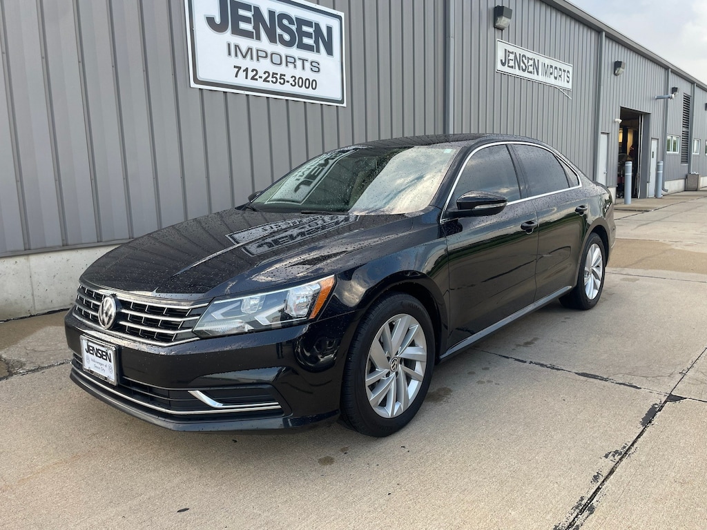 Used 2018 Volkswagen Passat 2.0T SE Sedan