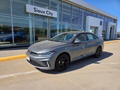 2025 Volkswagen Jetta 1.5T SE Sedan