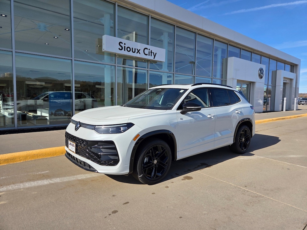 New 2025 Volkswagen Tiguan 2.0T SE R-Line Black SUV