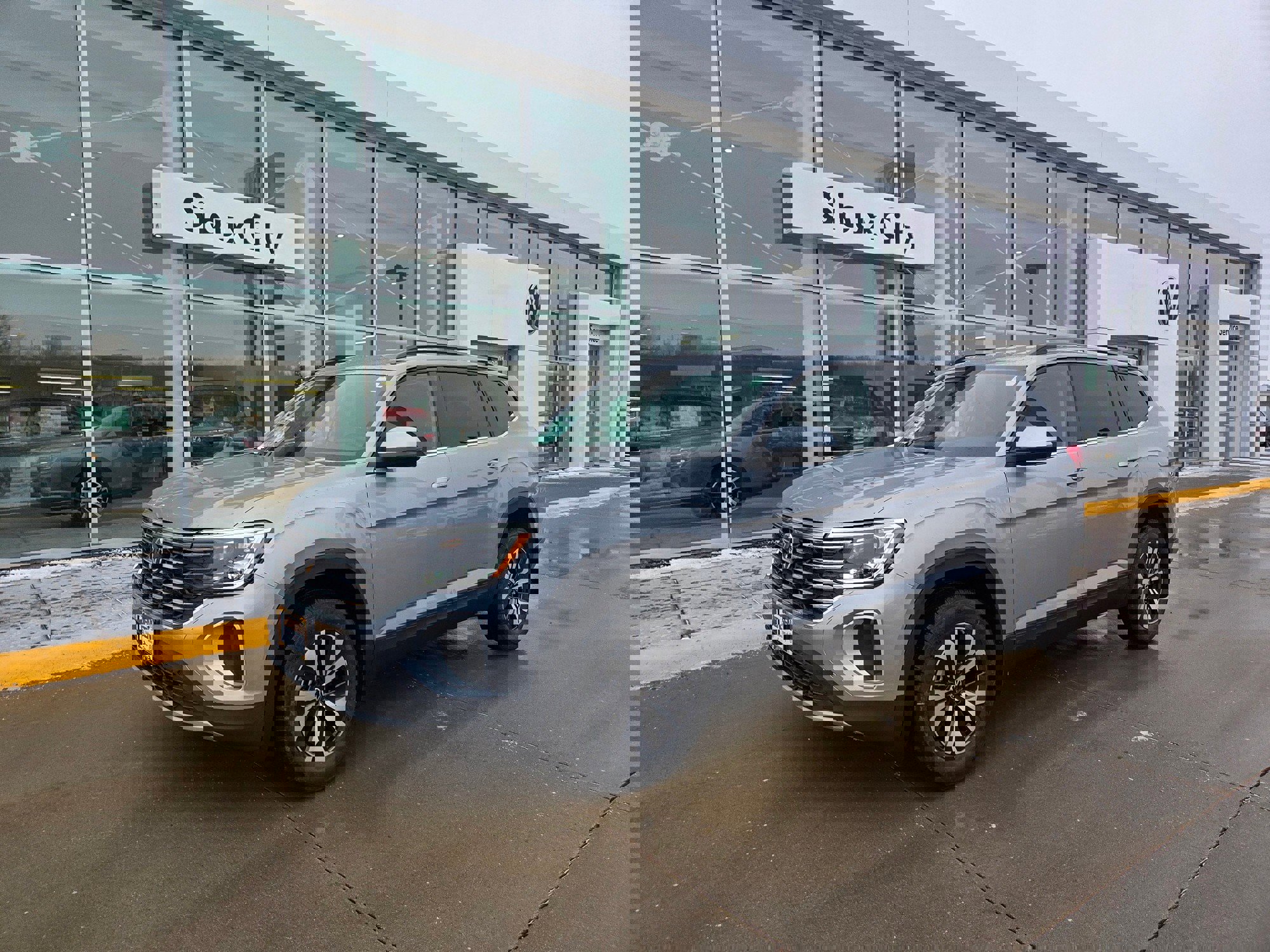 2026 Volkswagen Atlas SE's photo