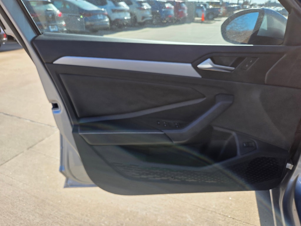 New 2025 Volkswagen Jetta 1.5T S Sedan