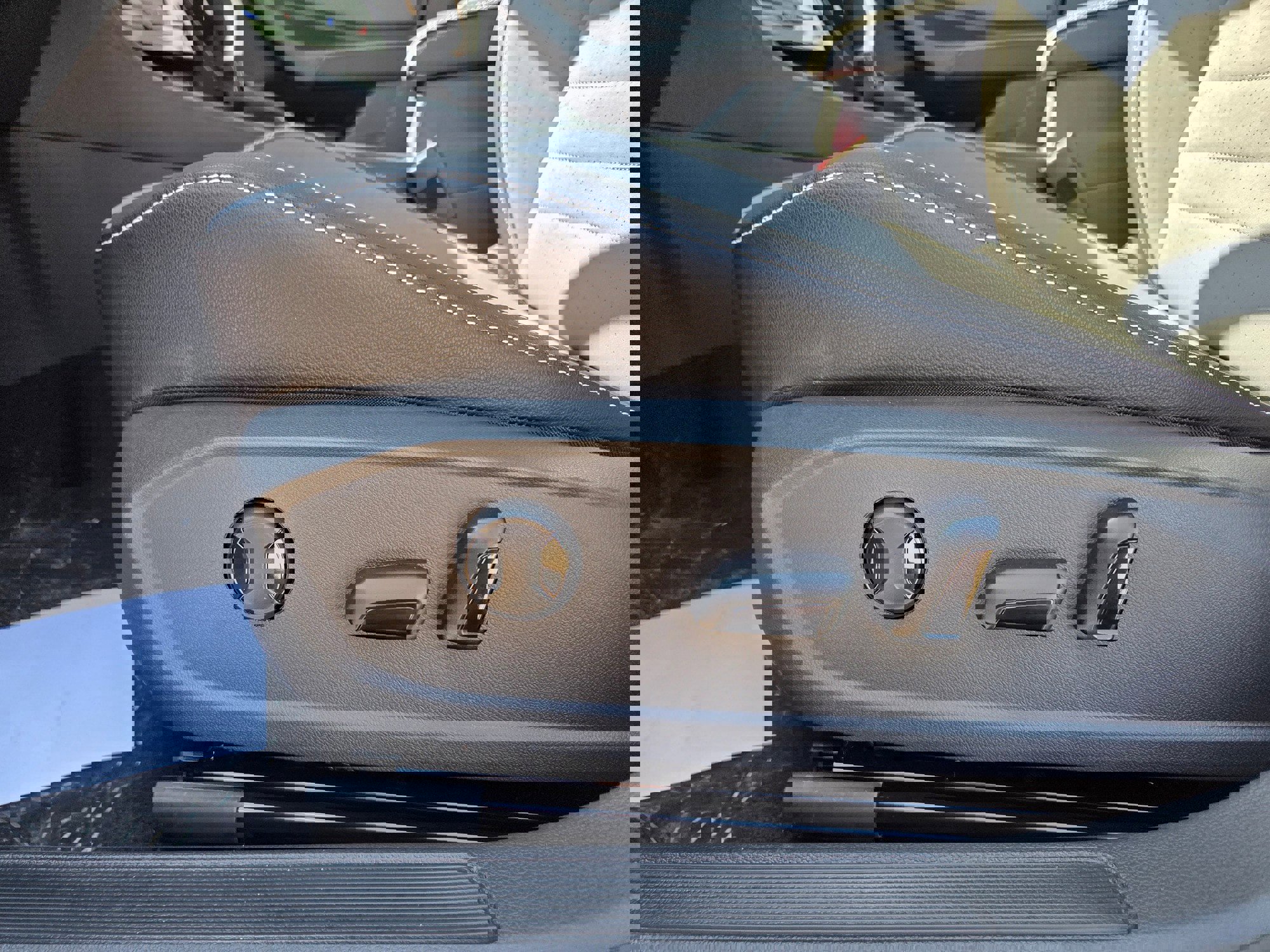 2025 Volkswagen Jetta 1.5T SE photo 4