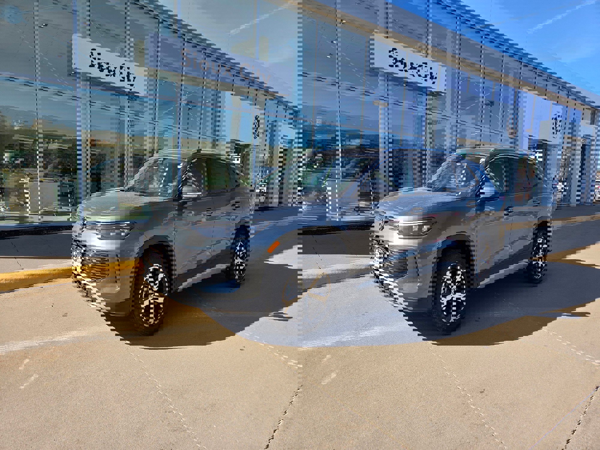 2025 Volkswagen Tiguan SUV 