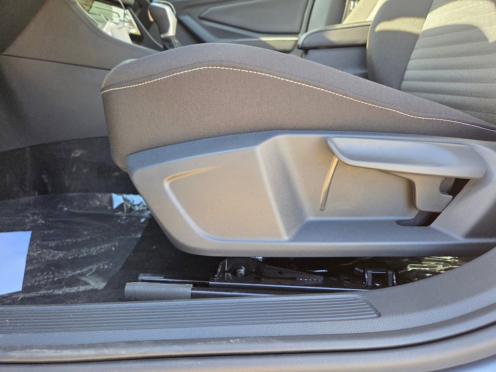 New 2025 Volkswagen Jetta 1.5T S Sedan