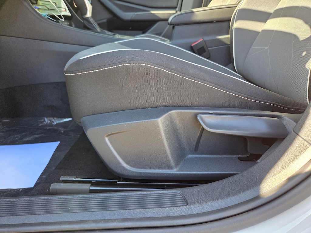 New 2025 Volkswagen Jetta 1.5T Sport Sedan